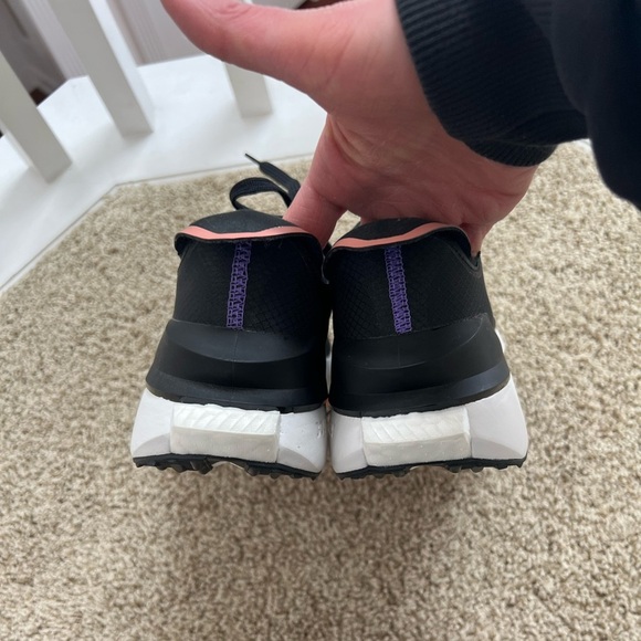 PRICE NOW FIRM WORN ONCE Women’s Adidas Boost Shoes Size 6 - Picture 4 of 5